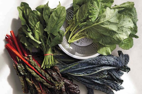 8 Healthy Leafy Greens Nutritionists Say You Should Eat More Often