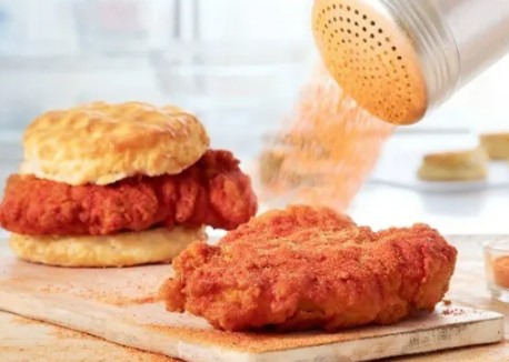 A FAST food chain and key rival to McDonald’s has closed its last location in a major city.